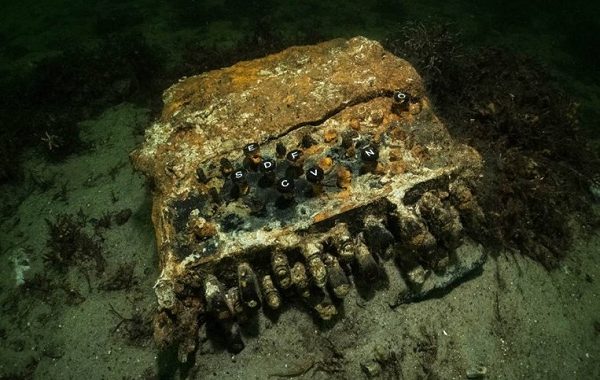 2. Dünya Savaşında Ortadan Kaybolan Kodlama Makinesi Baltık Denizinden Bulundu