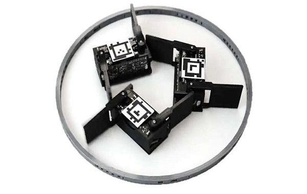 Spontaneous robot dances