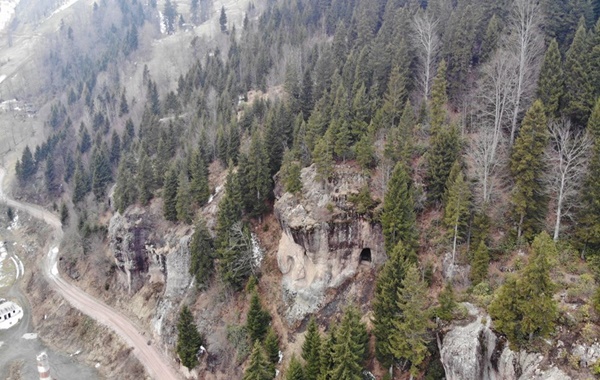 Trabzon Mağarasında Heyecanlandıran