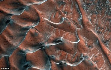 Bu Çarpıcı Fotoğraf Dünya'nın Değil Mars'ın Buzlu Kum Tepelerine Ait