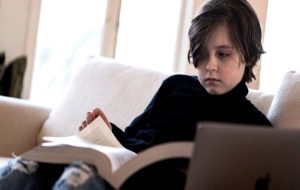 11 yaşındaki Simons