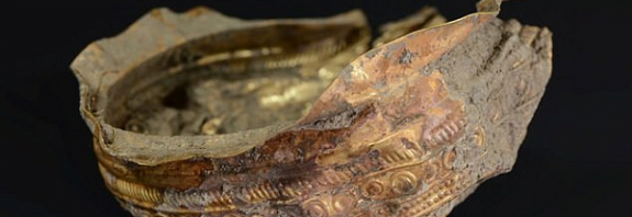 Arkeologlar Güneşe Tapma Törenlerine Işık Tutan 3000 Yıllık Altın Çanak Keşfetti