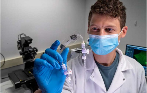 Fractured artificial rock helps crack a 54-year-old mystery