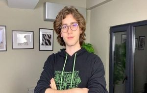 Dünyanın Peşinden