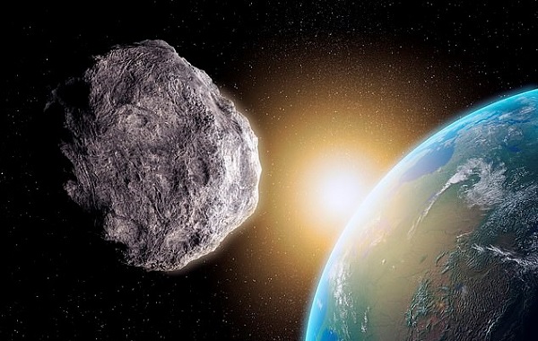 Bir Asteroit Gökyüzünde Tespit Edildikten 2 Saat Sonra Dünya'ya Çarptı