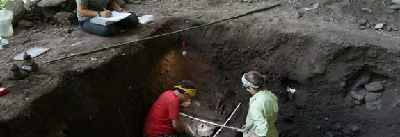 Migrants from south carrying maize were early Maya ancestors