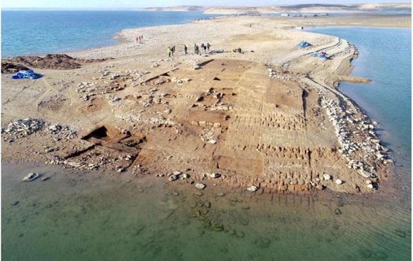 A 3,400-year-old city emerges from the Tigris River