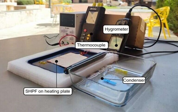 Low-cost gel film can pluck drinking water from desert air