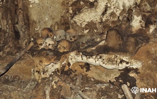 Meksikadaki Mağarada 1.100 Yıllık ‘Kafatası Sunağı’ Bulundu