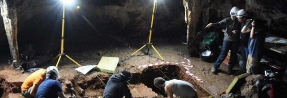 50000 Yıllık Mağaradaki Arkeolojik Kanıtları Kimin Bıraktığı Nihayet Keşfedildi/