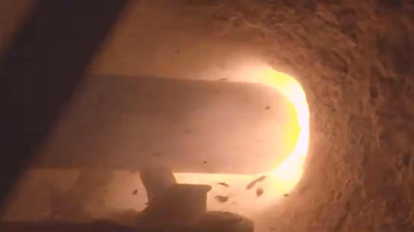 Altyapı Hizmetleri İçin Önünde 10 Işın Kılıcı Olan Ve Toprağı Buharlaştıran Makine Üretilecek