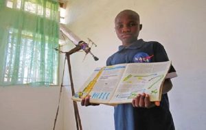 With wires and soda cans, a 12-year-old Senegalese boy built a telescope that allows him to see the surface of the Moon
