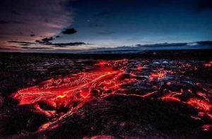 Denizin Altında Volkanik Bir Deniz Dağı Canlanıyor