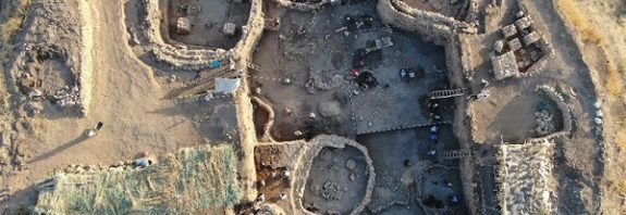Diyarbakır da Göbeklitepe ile Çağdaş Özel Yapı Bulundu