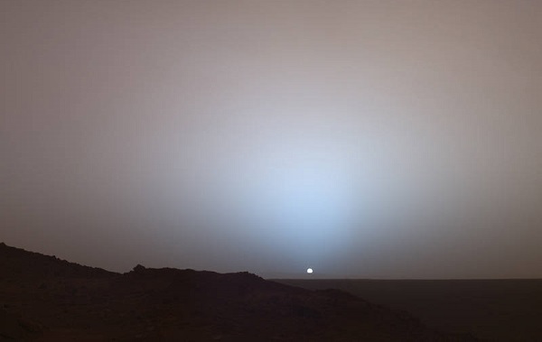 A Briefcase-Sized Box Is Already Making Oxygen on Mars