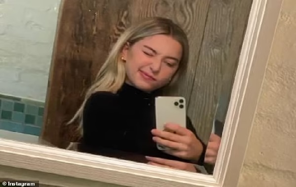 Steve Jobs' 23-year-old daughter, Eve, mocks Apple's new iPhone 14 with a meme suggesting it's exactly the same as last year's model