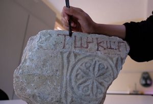 Konya’da Grek Alfabesiyle “Türkoğlu” Yazan Yazıt Keşfedildi