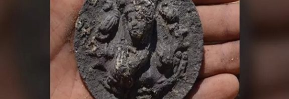 2100-year-old burial of Aphrodite 'priestess' discovered in Russia