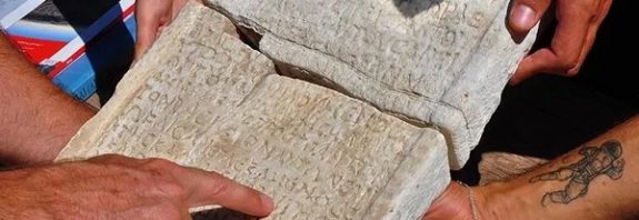 1800 Yıllık Yazıtın Sırrı 17 Yıllık Çalışmayla Çözüldü