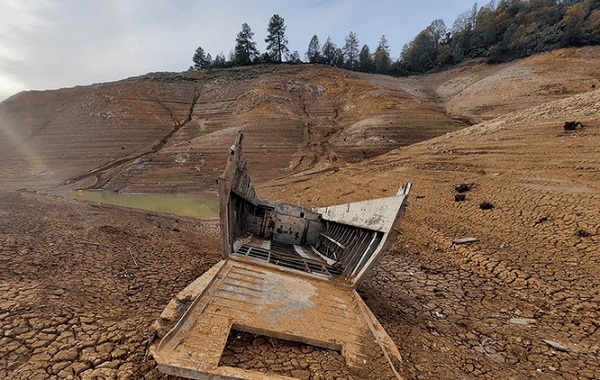 Kuruyan Bir Gölde İkinci Dünya Savaşı "Hayalet Gemi"si Bulundu