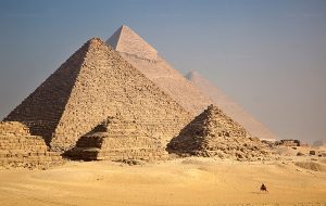 Mısır Piramitlerinin Yeni