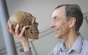 İmkansızı Başaran ve Neandertal ile Tanışan Adam: 2022 Nobel Ödüllü Svant Paabo