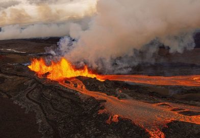 Dünyanın En Büyük Aktif Yanardağı 40 Yıl Sonra Patlamaya Başladı