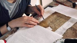2300 Yıllık Papirüs, Evlilik Vaadiyle Dolandırıcılığın En Eski Olayını Anlatıyor