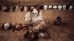 Peru'daki Kırmızı Boyalı Kafataslarının Gizemi Çözüldü