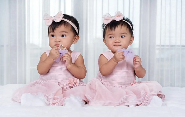 Identical Twins Raised Separately In The US And Korea Have Massive IQ Difference