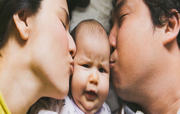 Fathers Have Been Older Than Mothers For 250,000 Years, Study Finds