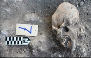 Maya Ölüm Piramidinde