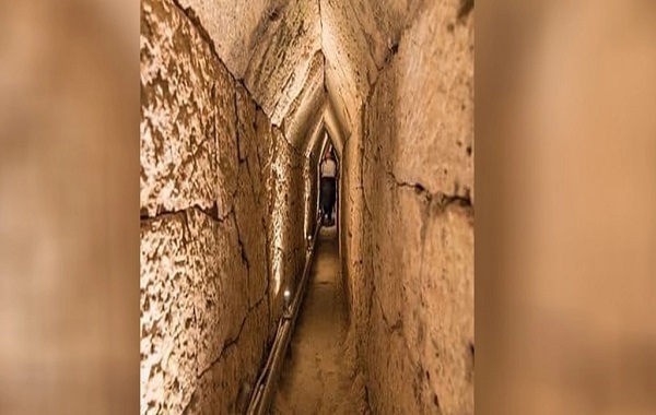 Archaeologists Seeking Cleopatra's Tomb Uncovered a "Geometric Miracle" Tunnel