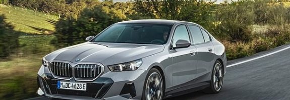 BMW Yalnızca Gözlerinizi Kullanarak Şerit Değiştirmenizi Sağlıyor