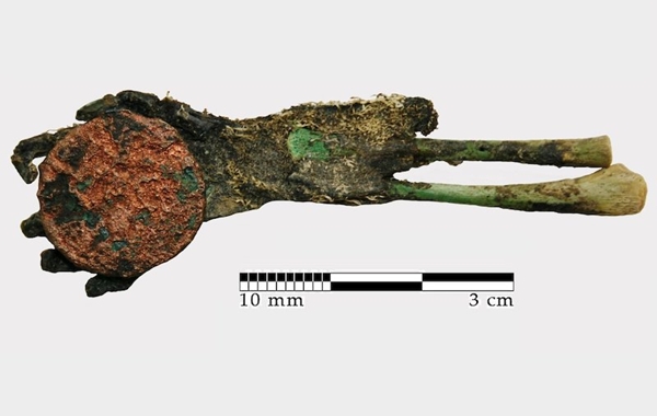 Çömleğin İçinden Çıkan