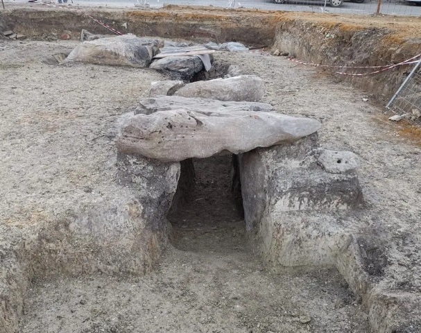 Cañada Real Konglomera Mezarında Yapılan İncelemeler Başka Yeraltı Yapılarının Varlığını Ortaya Çıkarmıştır.