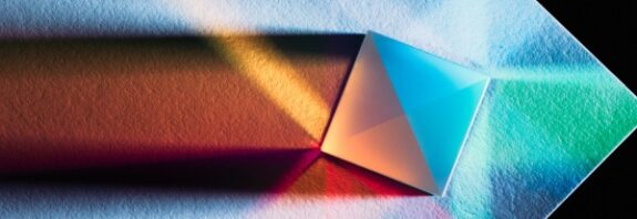 350-Year-Old Theorem Reveals 'Profound' Connection Between Properties of Light