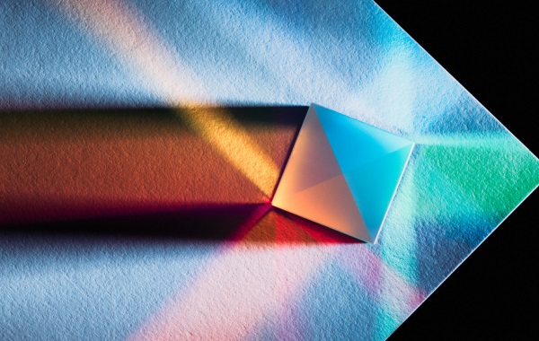 350-Year-Old Theorem Reveals 'Profound' Connection Between Properties of Light