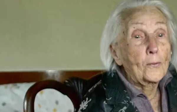 Scientists find 10 'markers' in blood that predict people's chances of reaching 100