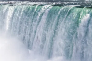 Dünyanın En Büyük Şelalesi Aslında Su Altında