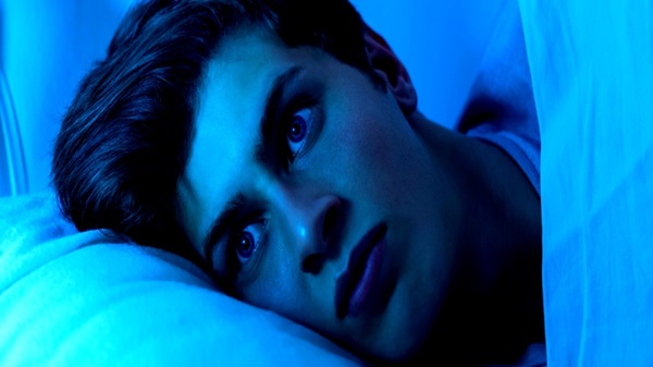 Uzmanlar, Gece Alkol Almanın Sizi Neden Sabahın 3'ünde Uyandırdığını Açıklıyor.