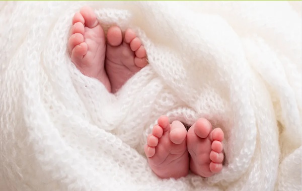 İki Rahmi Olan Kadın