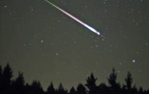 Kimyagerler Meteoritte Amino Asitleri ve Yaşamın Diğer Yapı Taşlarını Gördüler