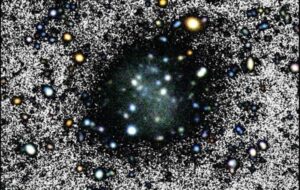 Nube, the almost invisible galaxy that challenges the dark matter model