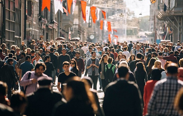 İnsanlar Birbirlerine Sadece Patojenleri Değil, Faydalı Mikropları da Bulaştırır