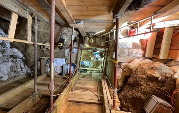 Modern İnsanlar ve Neandertaller Birkaç Bin Yıl Boyunca Birlikte Yaşadı