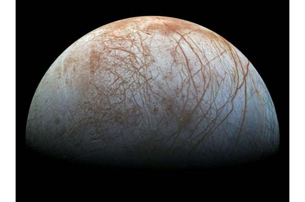 Europa'nın Sır Perdesi Aralandı: Buzun Kalınlığı Gizemi Çözüldü!