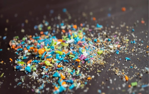 Yakında Plastik Saldırılardan