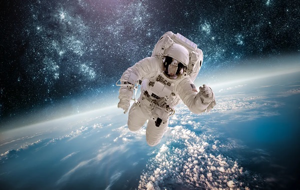 China Wants To Fire Astronauts Into Space Using An Electromagnetic Railgun
