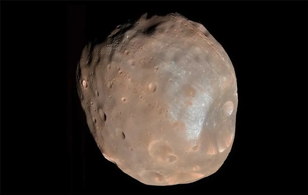 Mars's Doomed Moon Phobos Might Not Be What We Thought